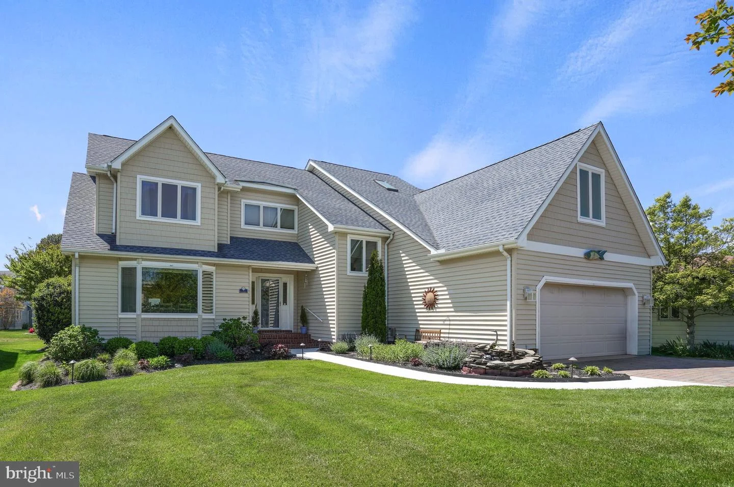6 Heron Isle Court
