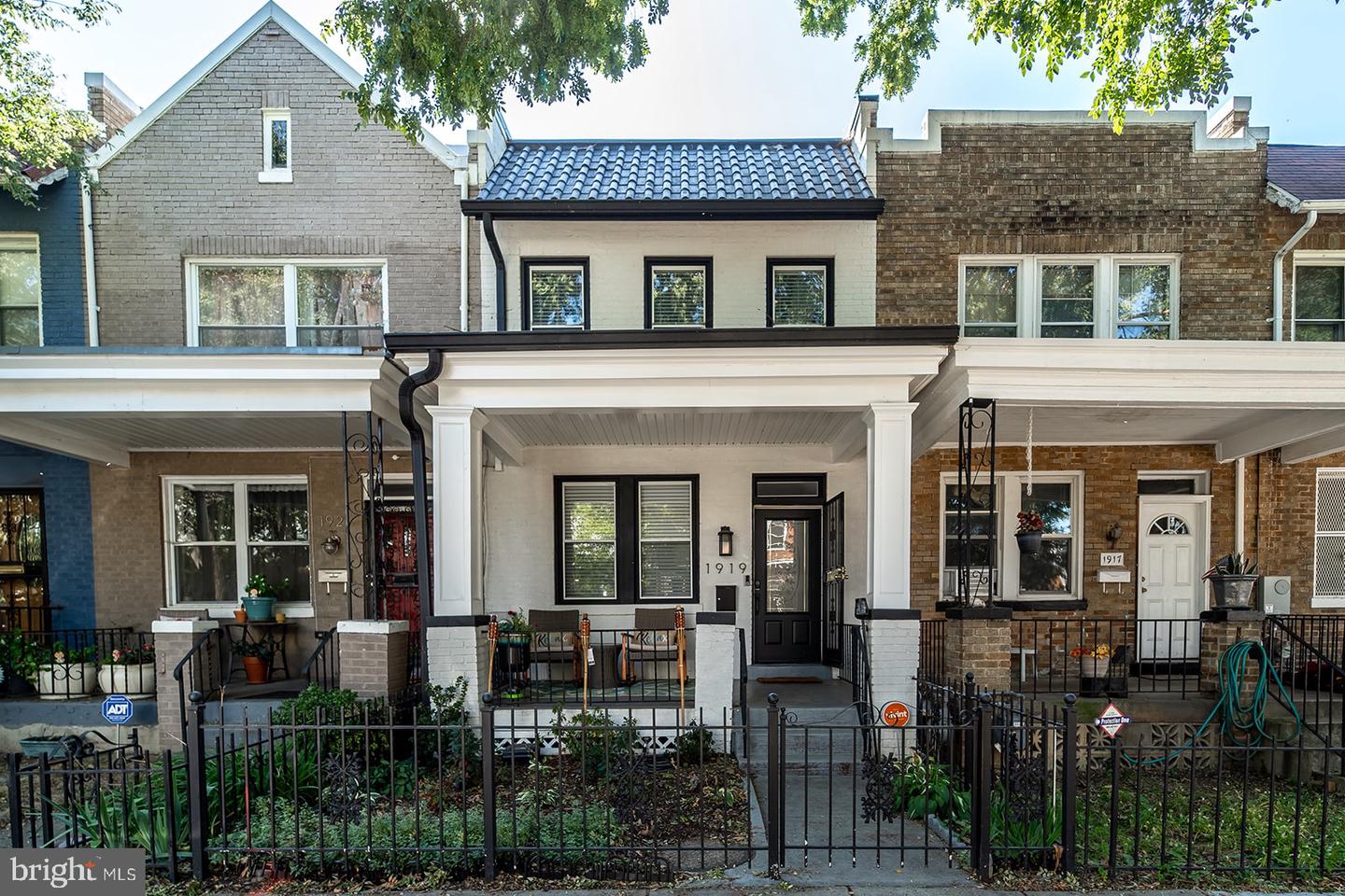 View Washington, DC 20002 townhome