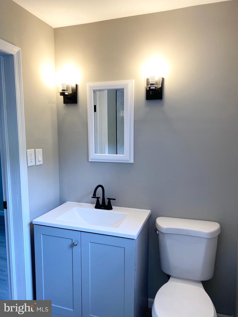 Photo 9 of 27 of 3 Fox Gap Ave house