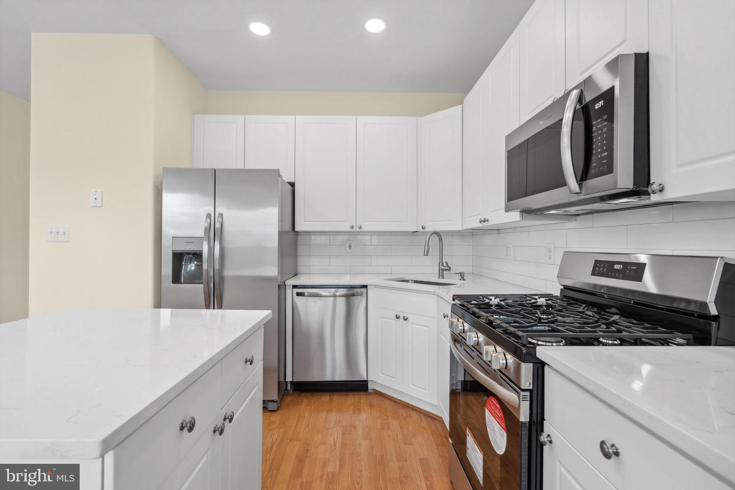 Photo 6 of 47 of 21022 Mossy Glen Ter townhome