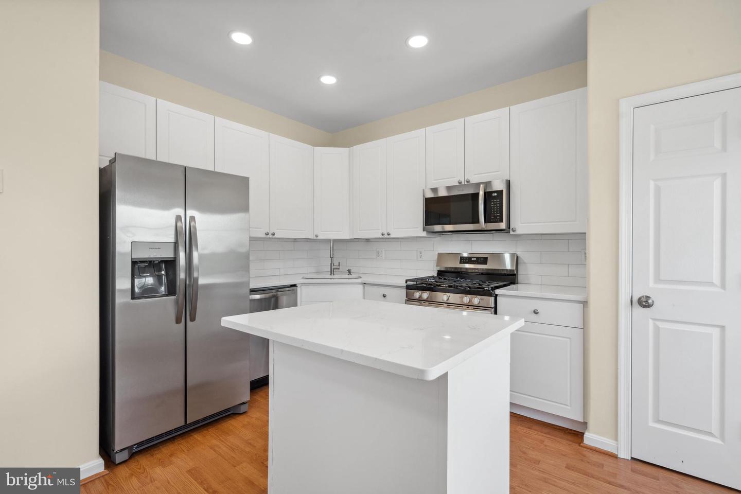 Photo 5 of 47 of 21022 Mossy Glen Ter townhome