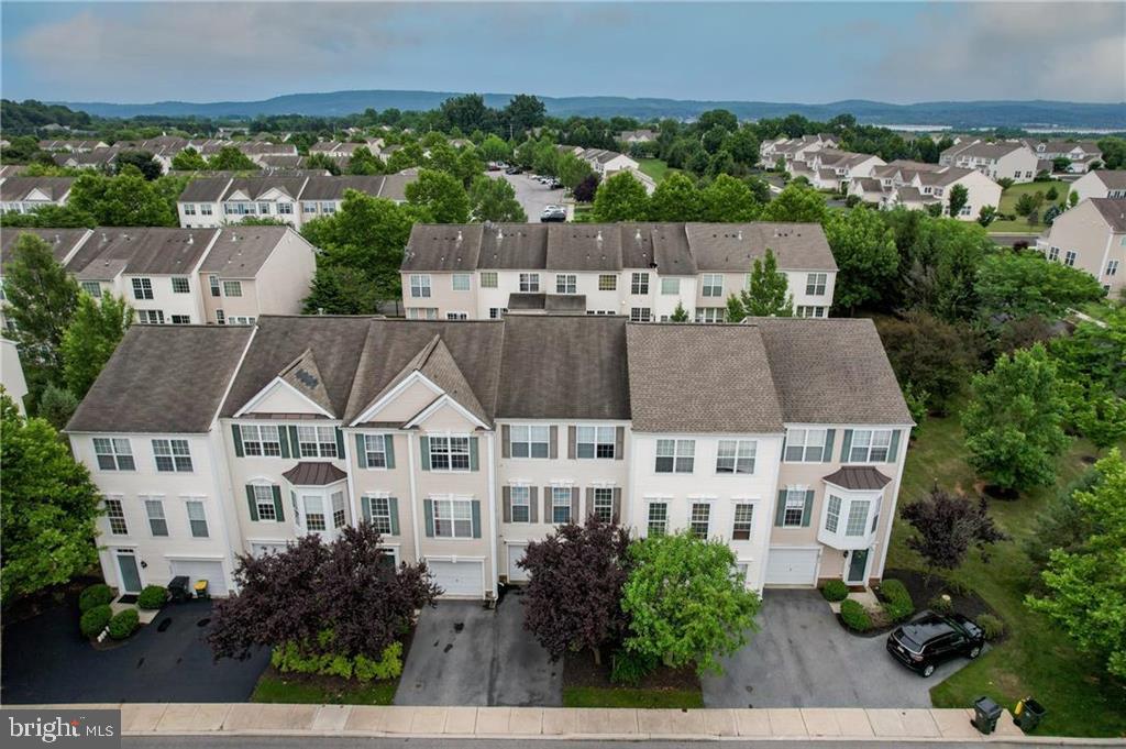 View Breinigsville, PA 18031 townhome