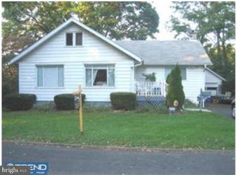 Single Family Residence in Hatboro PA 348 Warren ROAD.jpg