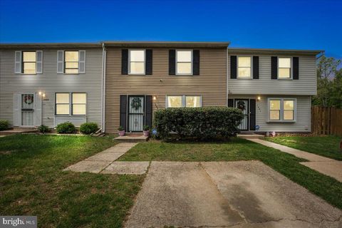 1653 Forest Park District Heights MD 20747