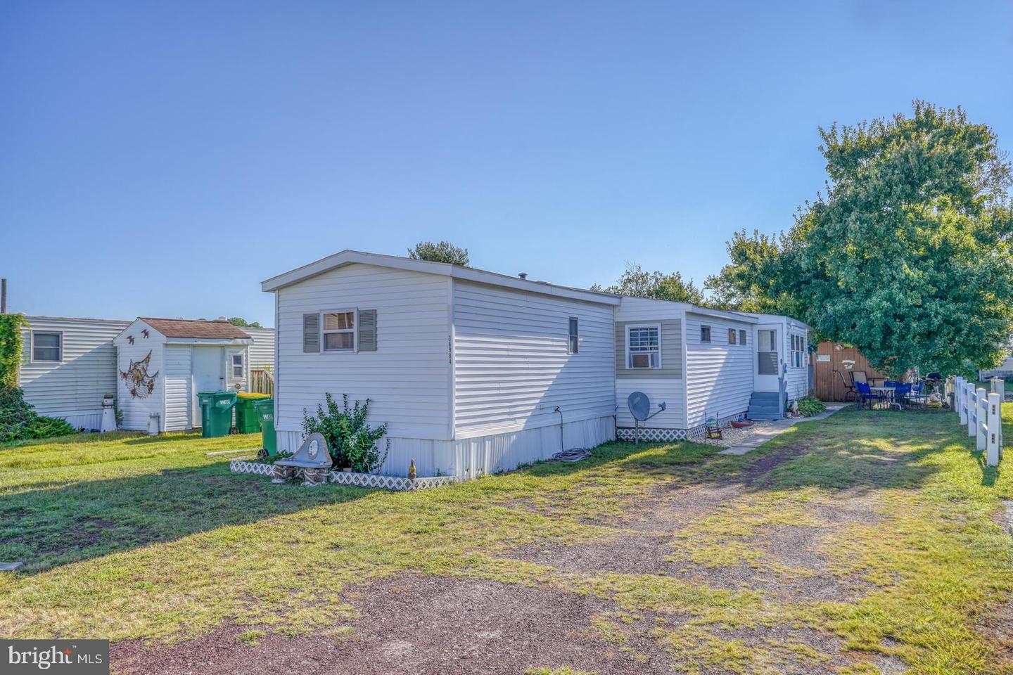 Photo 4 of 62 of 36984 Blue Teal Rd mobile home