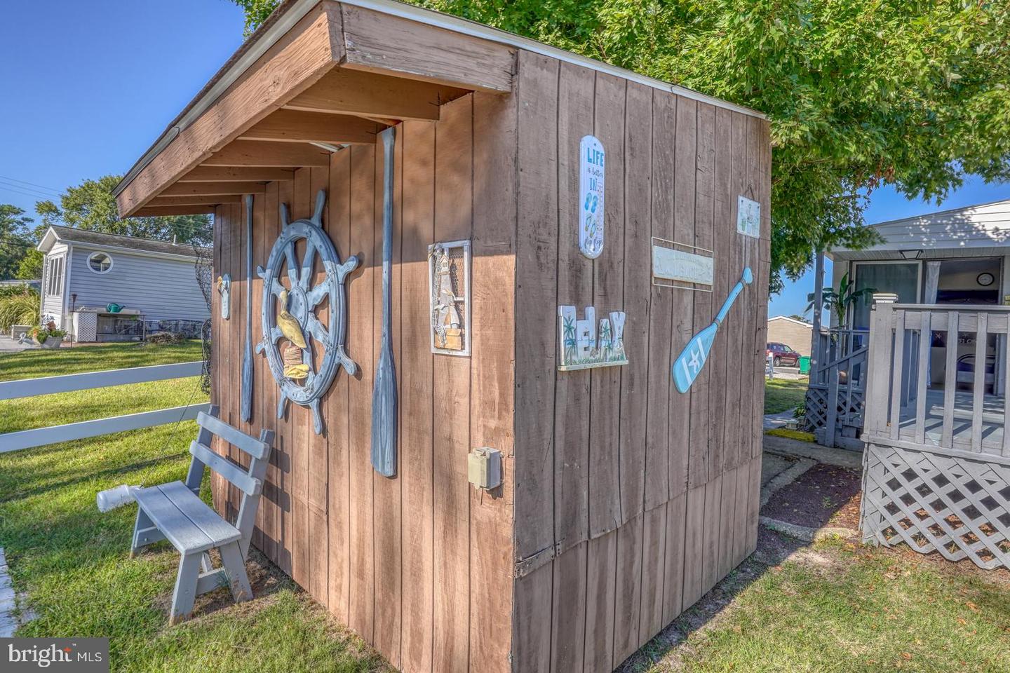 Photo 9 of 62 of 36984 Blue Teal Rd mobile home