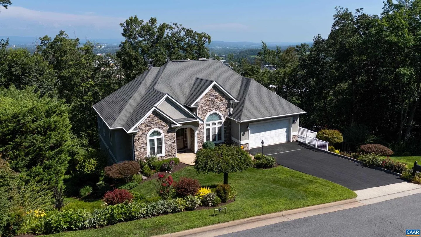 137 Diamond Ct Ct, Harrisonburg, VA, 22801