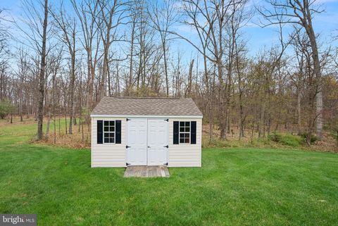 Single Family Residence in Leesburg VA 41351 Silverside DRIVE 82.jpg