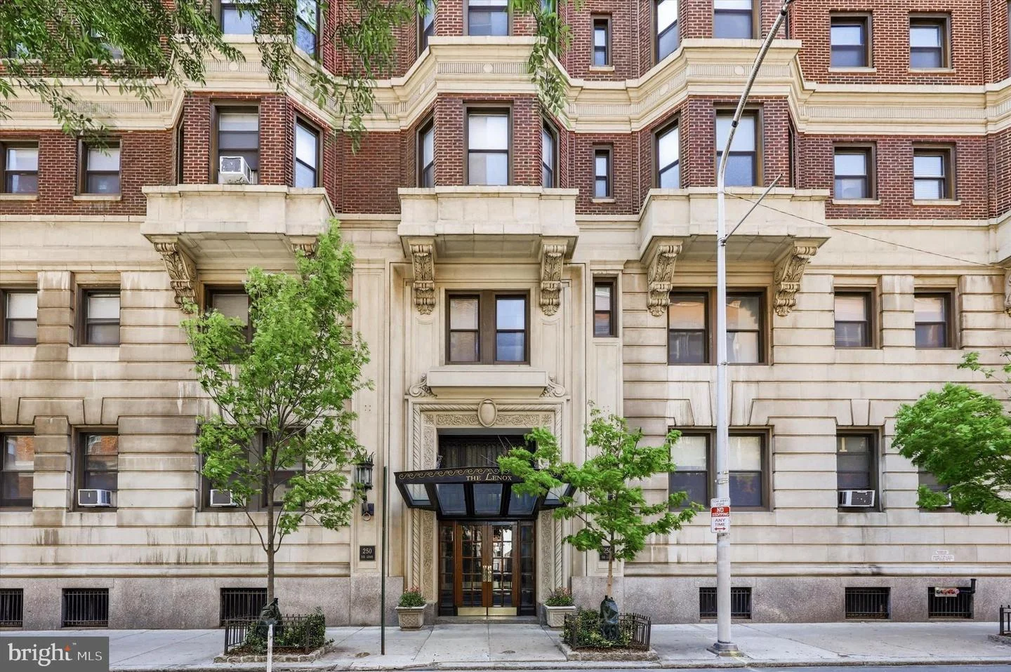 250 S 13th Street Unit 8D