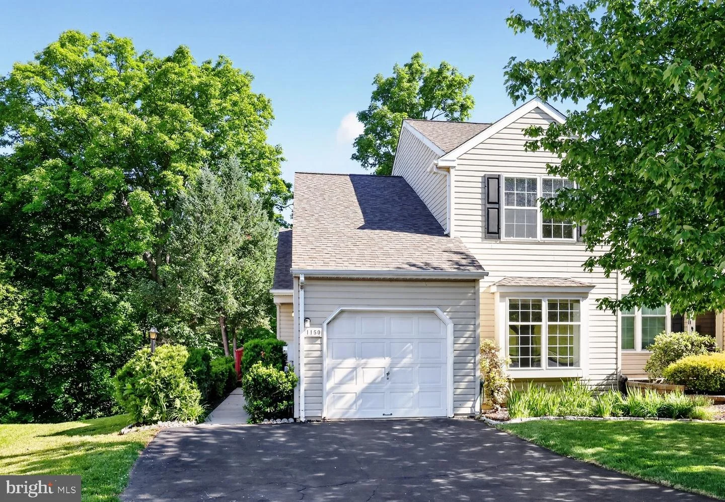 1150 Oxford Circle