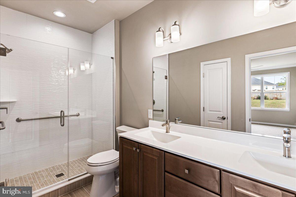 Photo 12 of 28 of 16 Spring Mill Dr townhome