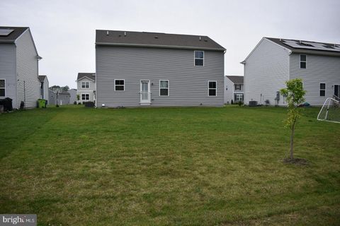 Single Family Residence in Dover DE 199 Sedimentary Rock ROAD 2.jpg