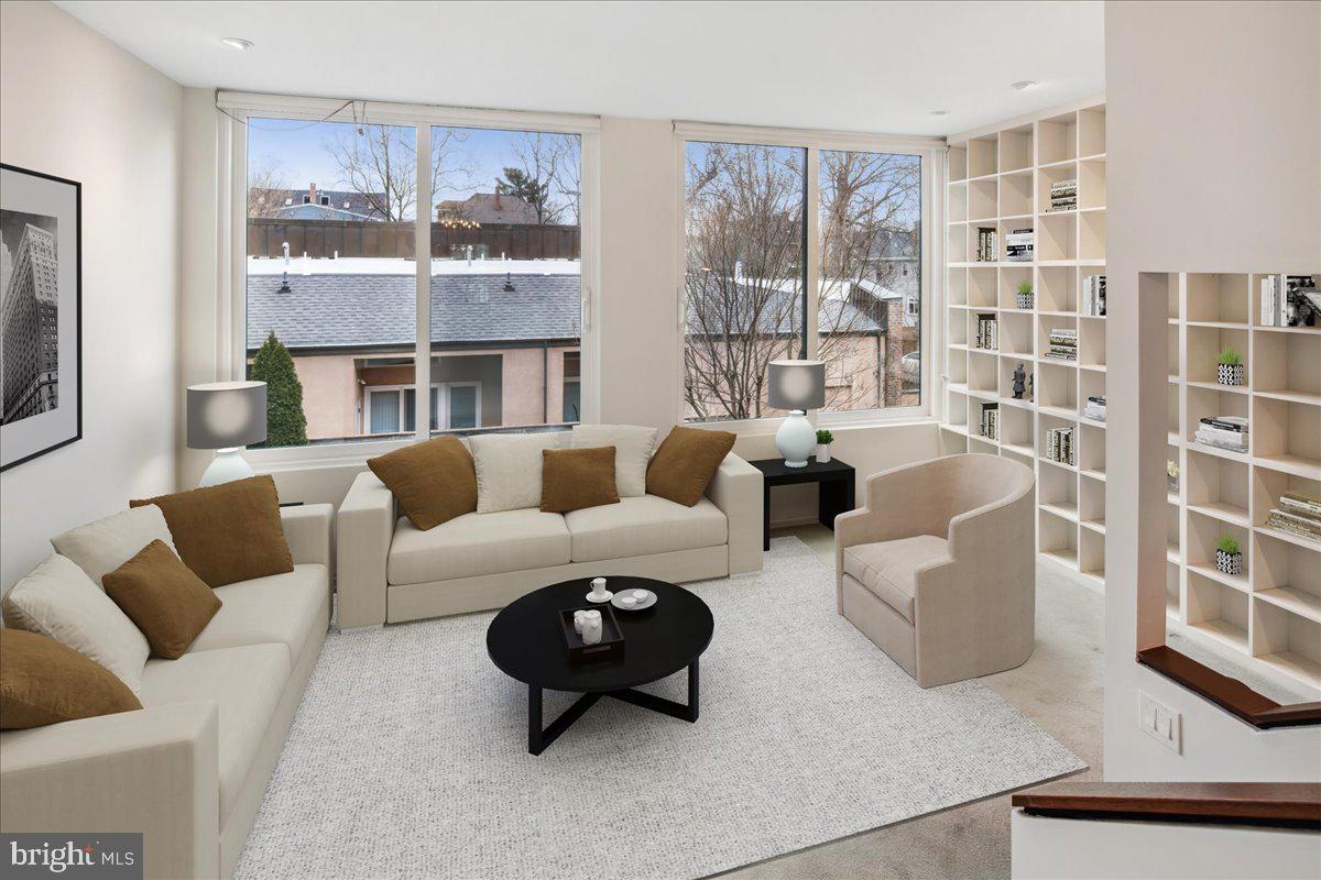 Photo 6 of 29 of 10 Willow St townhome