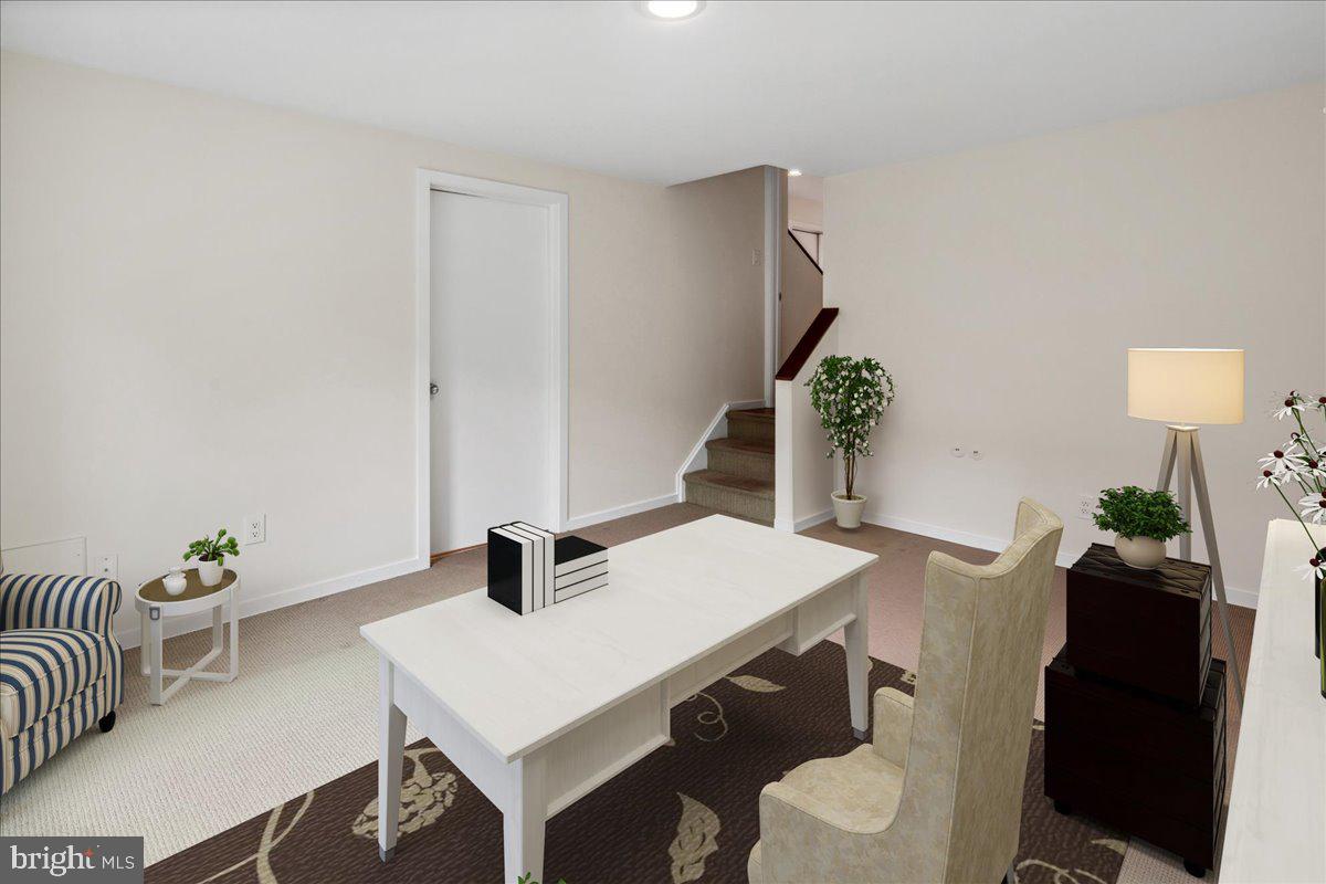 Photo 8 of 29 of 10 Willow St townhome
