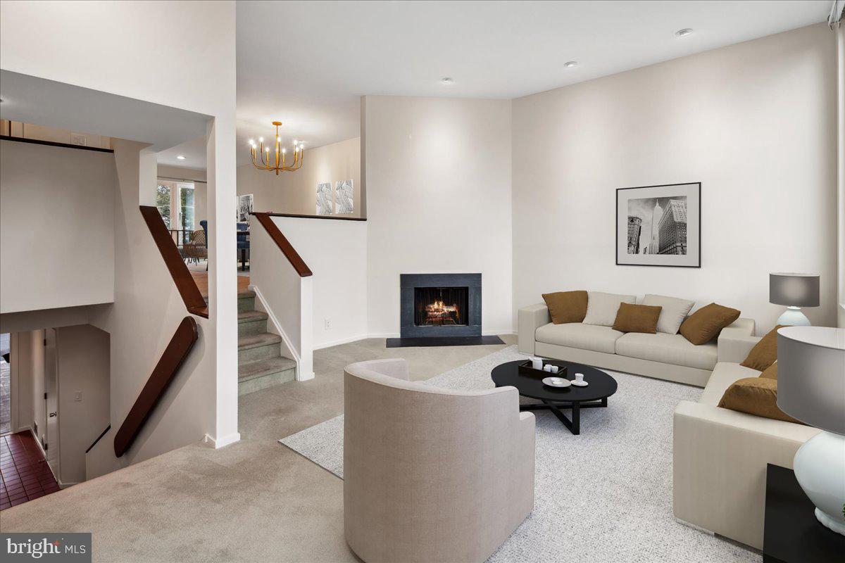 Photo 12 of 29 of 10 Willow St townhome