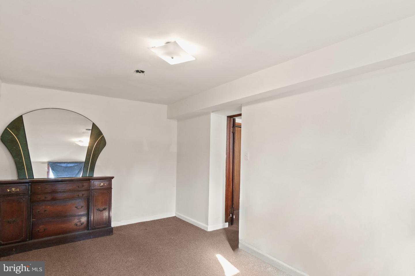 Photo 14 of 26 of 2501 Linden Ave townhome
