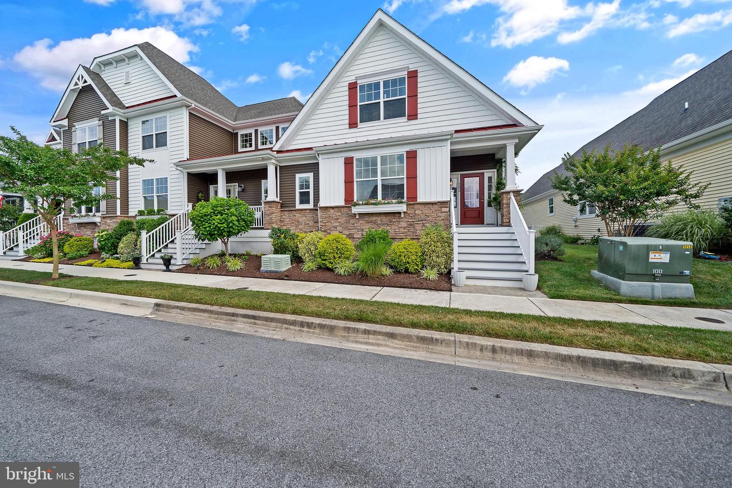 Photo 1 of 52 of 202 Arch St townhome