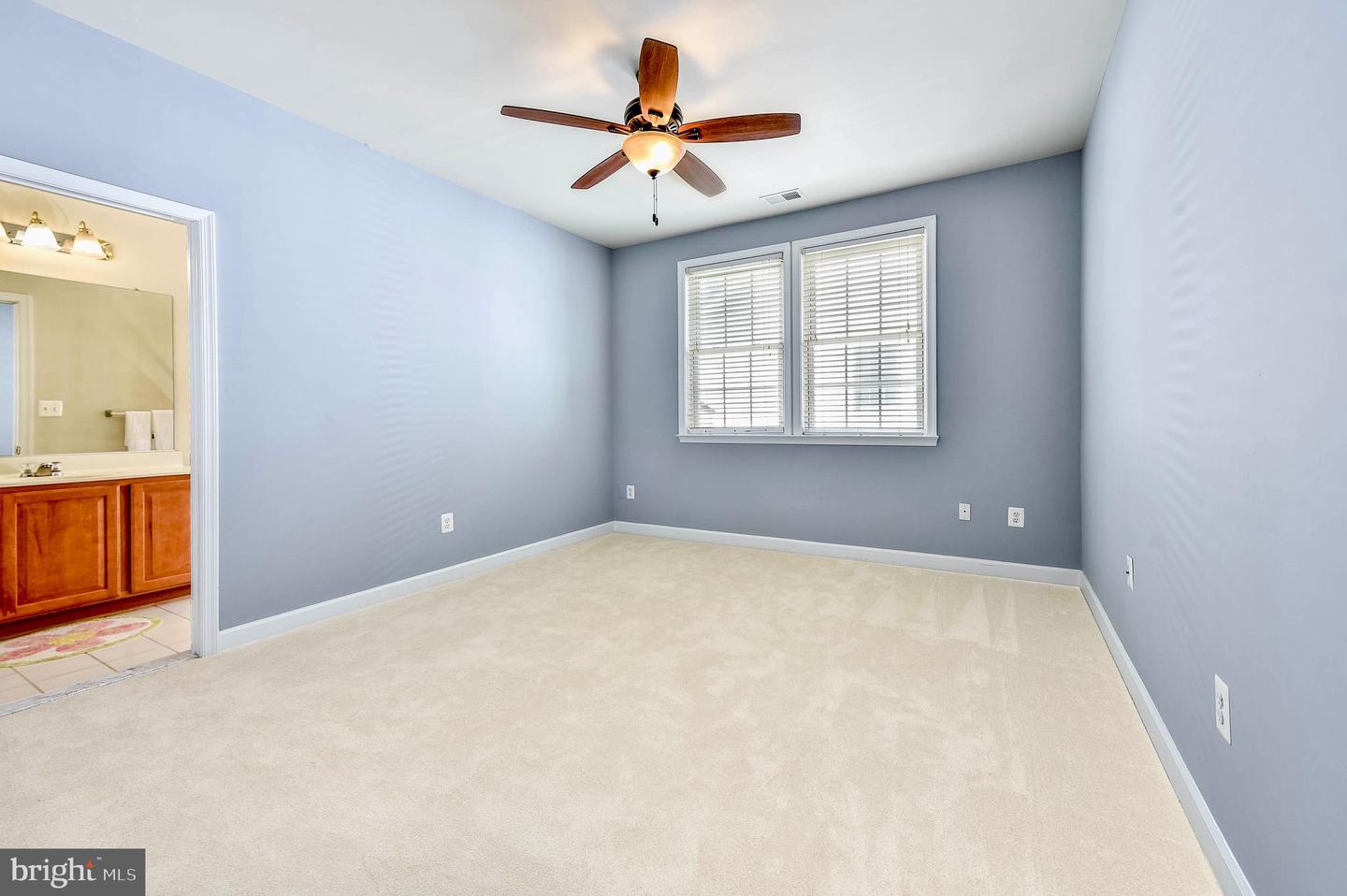 Photo 31 of 47 of 13044 Red Admiral Pl multi-family property
