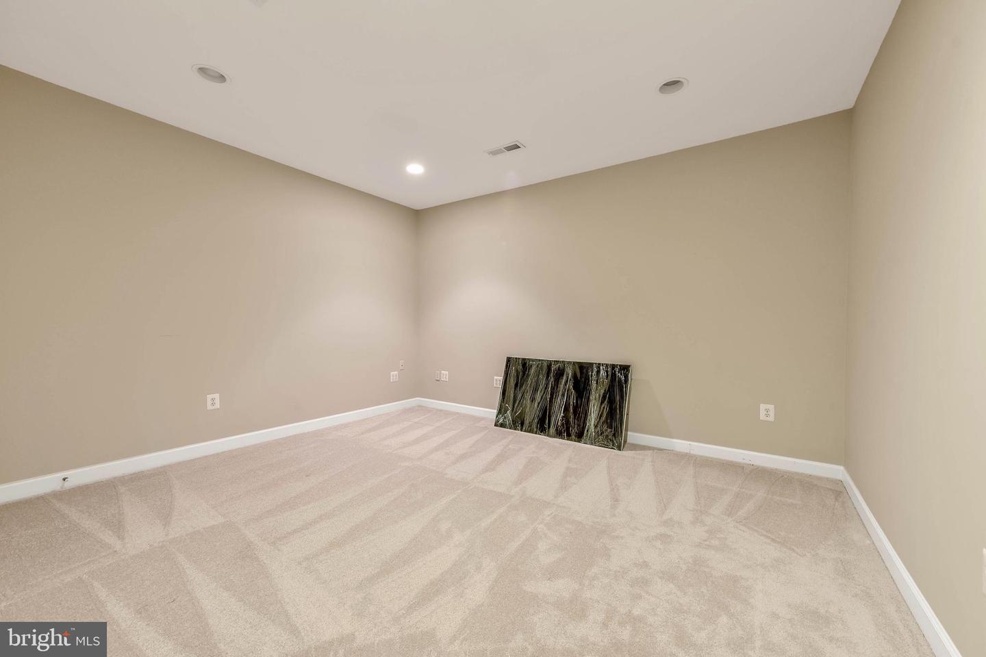 Photo 19 of 47 of 13044 Red Admiral Pl multi-family property