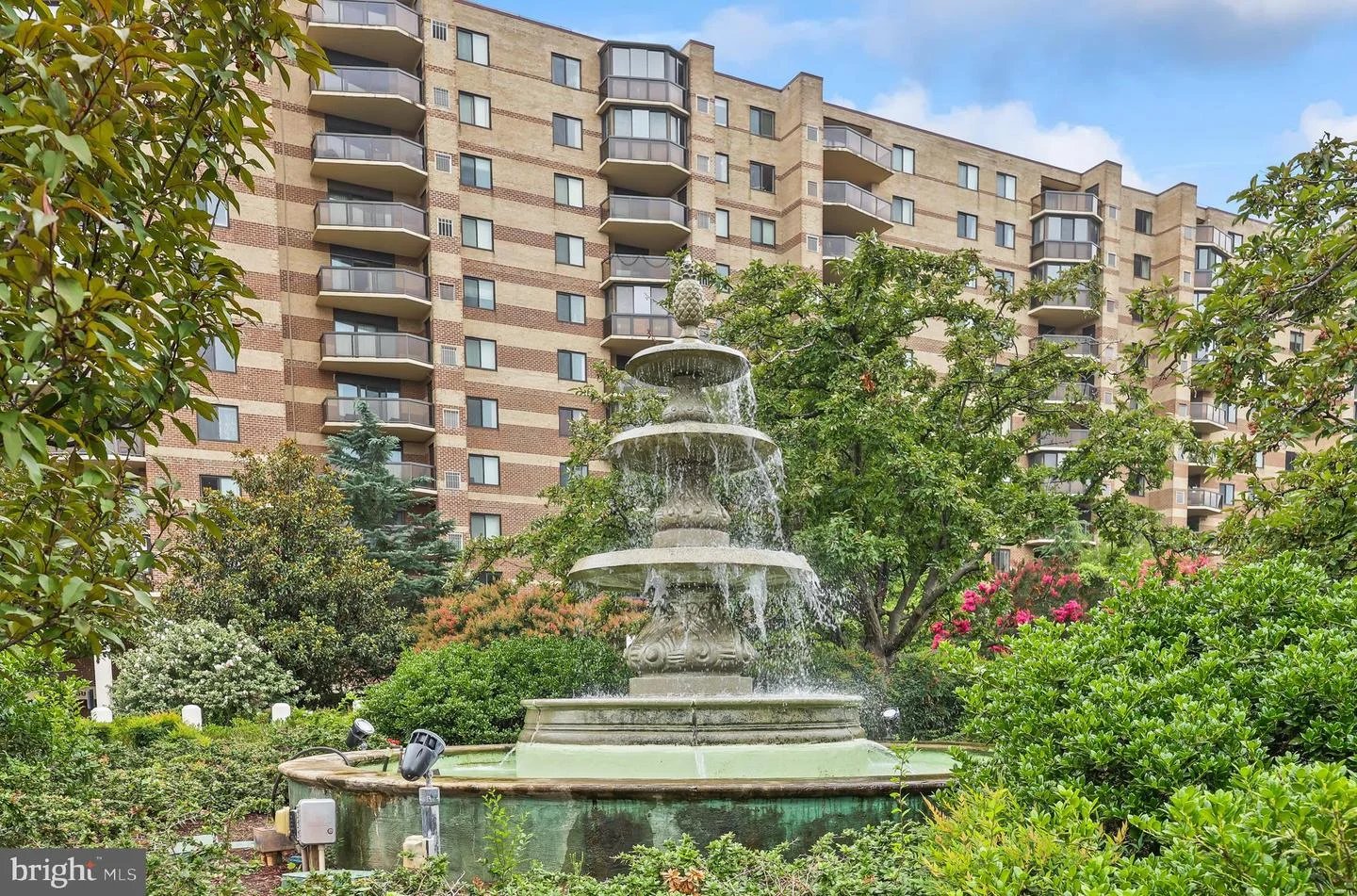 8370 Greensboro Drive Unit 402