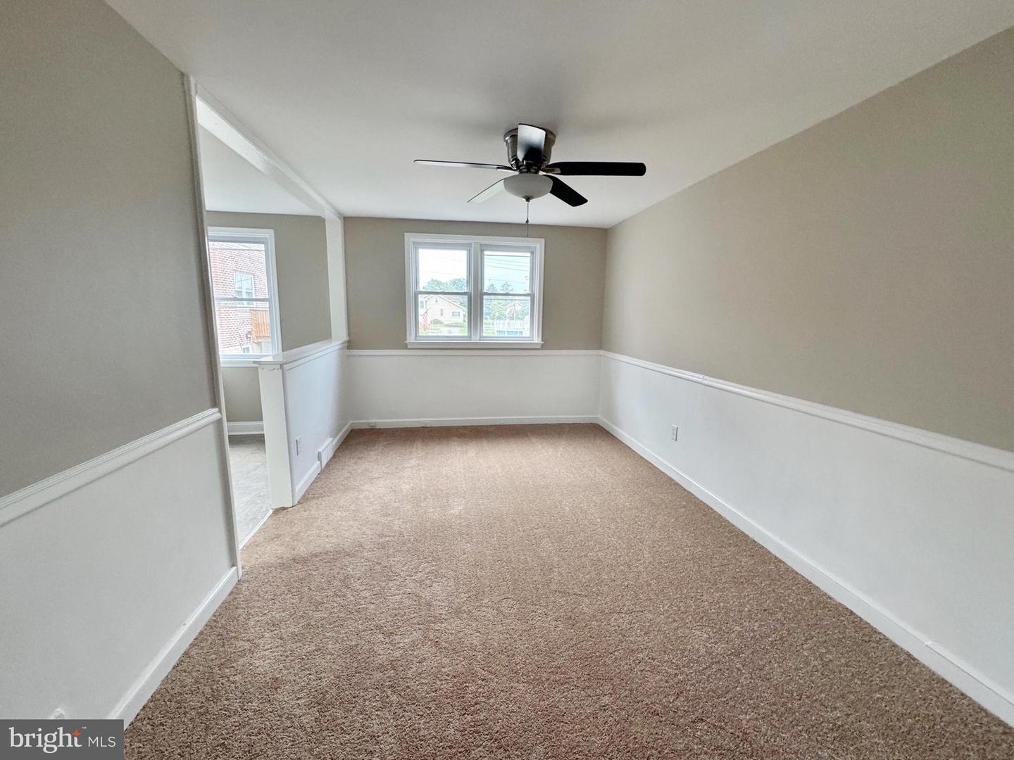 Photo 3 of 15 of 310 Comerford Ter multi-family property
