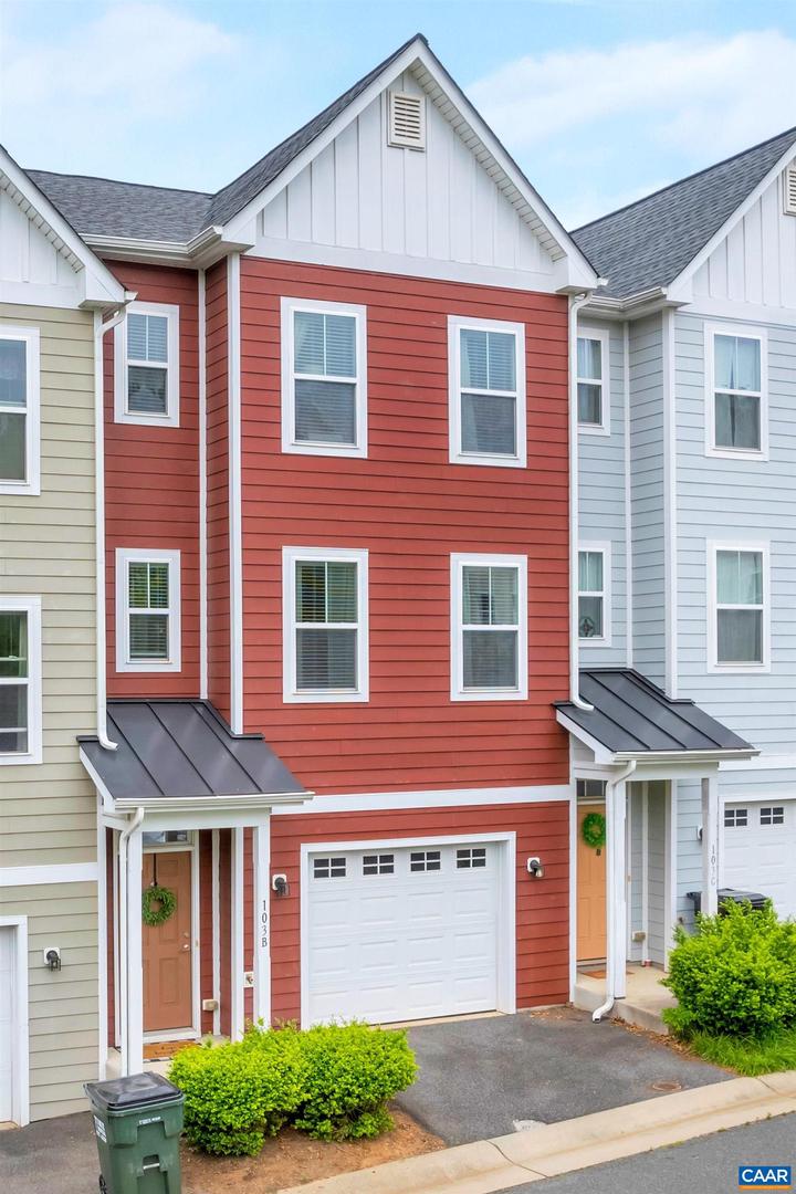 Photo 8 of 35 of 103 Longwood Dr #B townhome