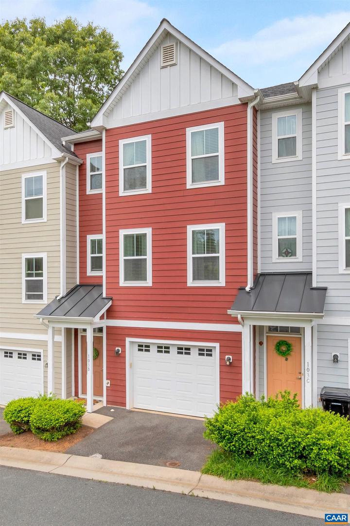 Photo 2 of 35 of 103 Longwood Dr #B townhome