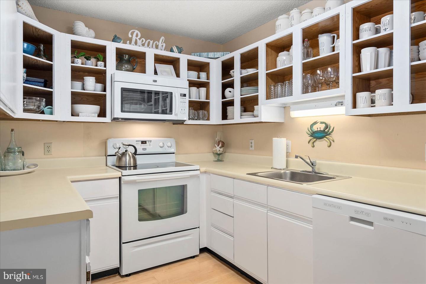 Photo 11 of 31 of 12301 Jamaica Ave #112g01 townhome