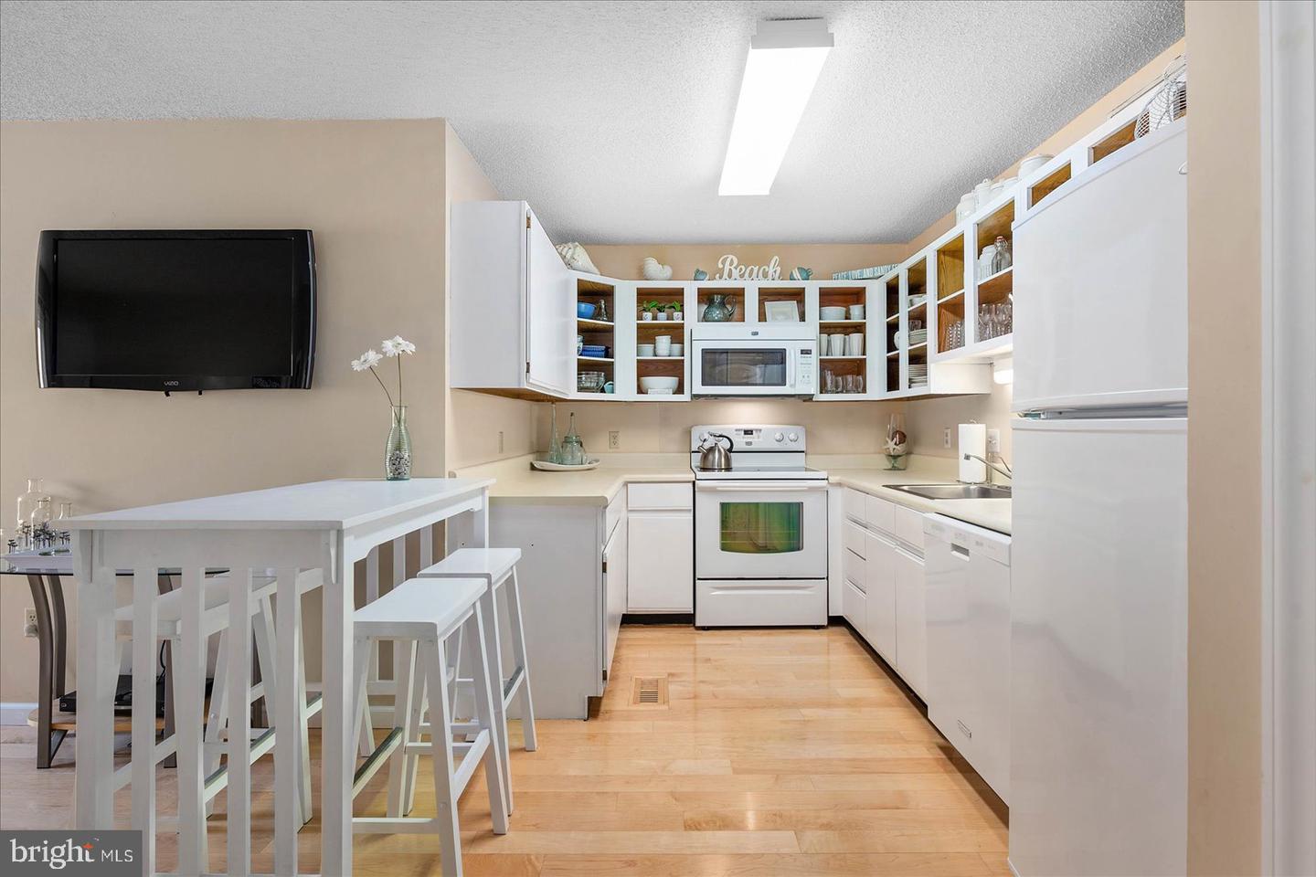 Photo 9 of 31 of 12301 Jamaica Ave #112g01 townhome