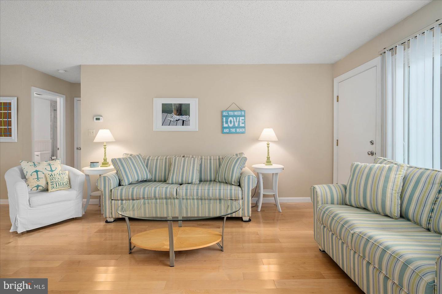 Photo 5 of 31 of 12301 Jamaica Ave #112g01 townhome
