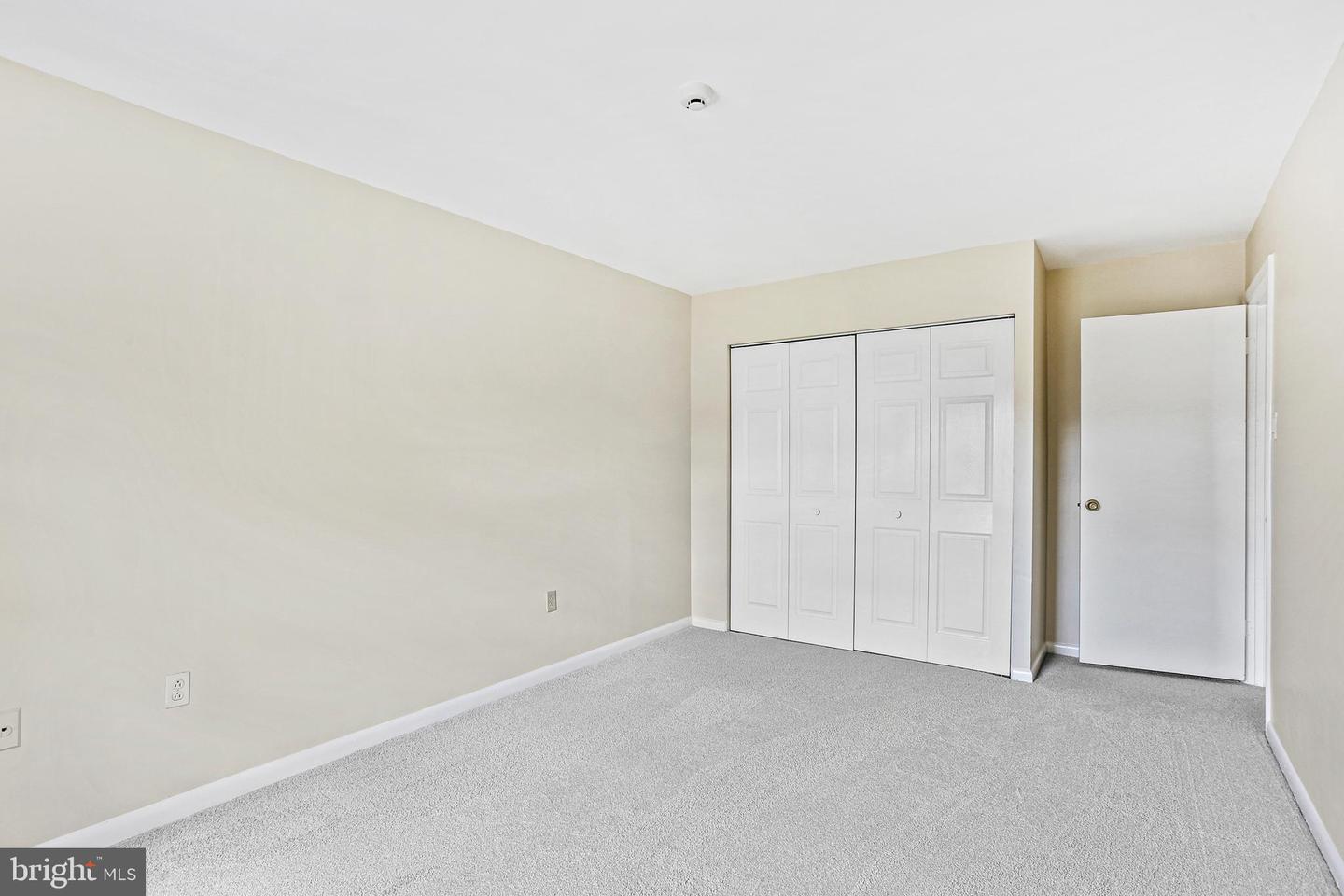 Photo 13 of 23 of 9220 Bridle Path Ln #L townhome