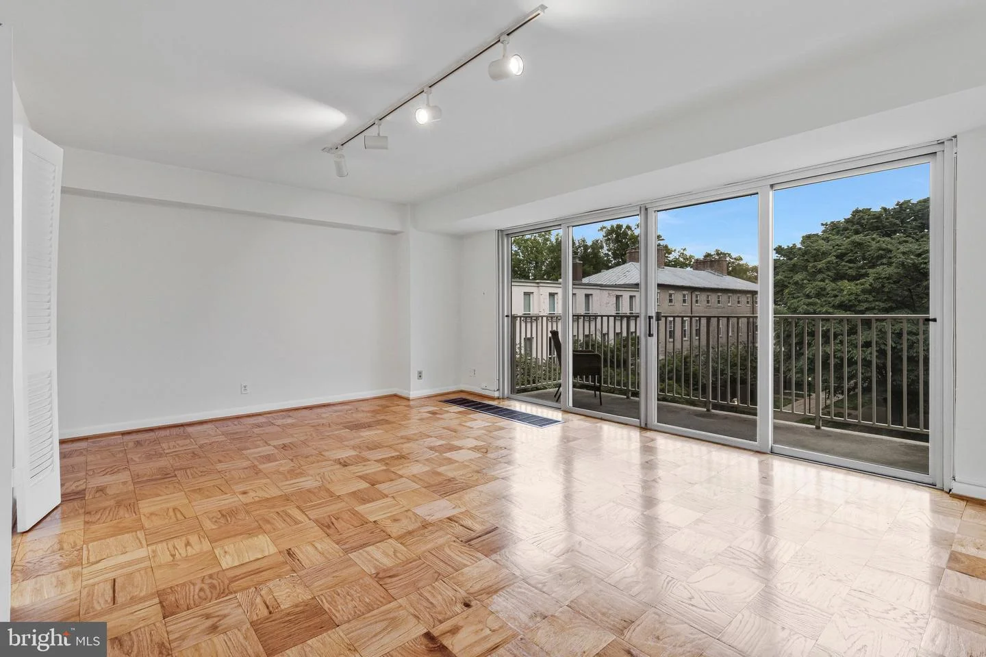 510 N Street SW Unit N334
