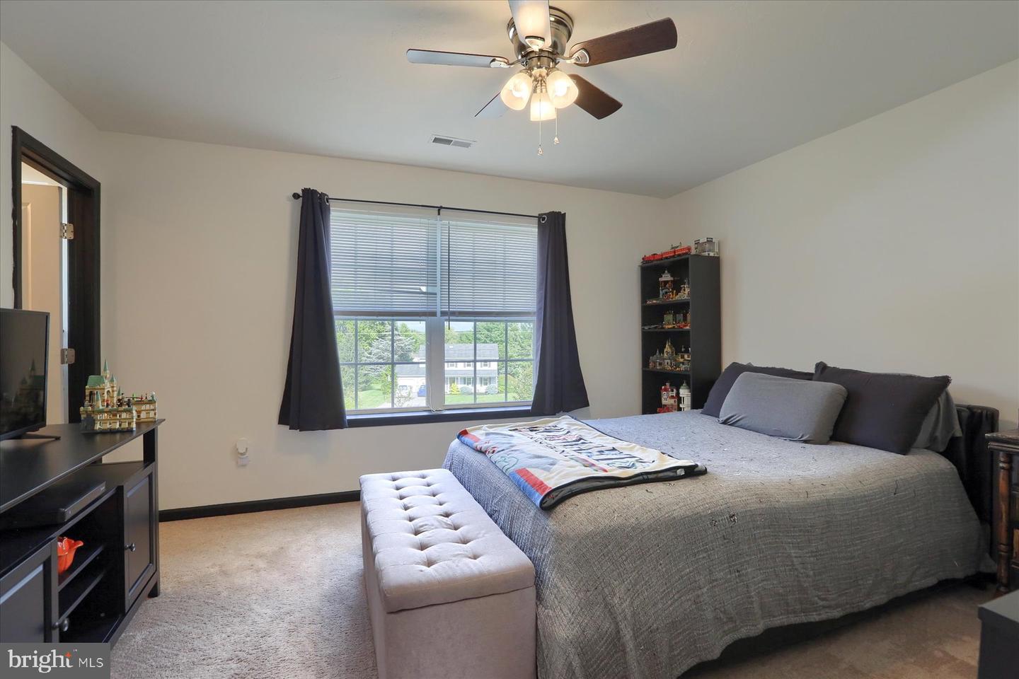Photo 20 of 28 of 4 Holstein Dr townhome