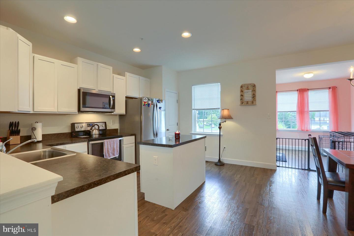 Photo 6 of 28 of 4 Holstein Dr townhome