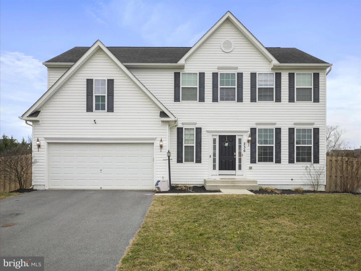 236 Scarlet Circle Cir