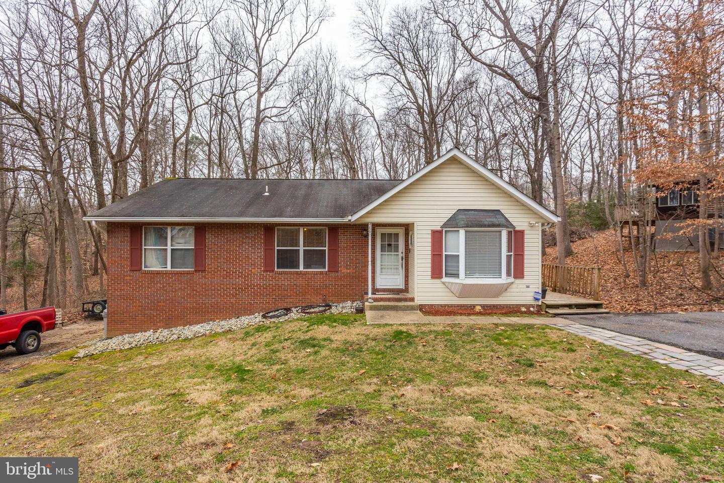 Photo 1 of 42 of 486 Round Up Rd house