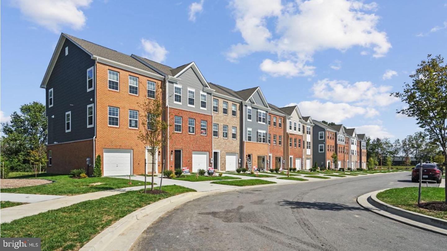 View Clinton, MD 20735 townhome