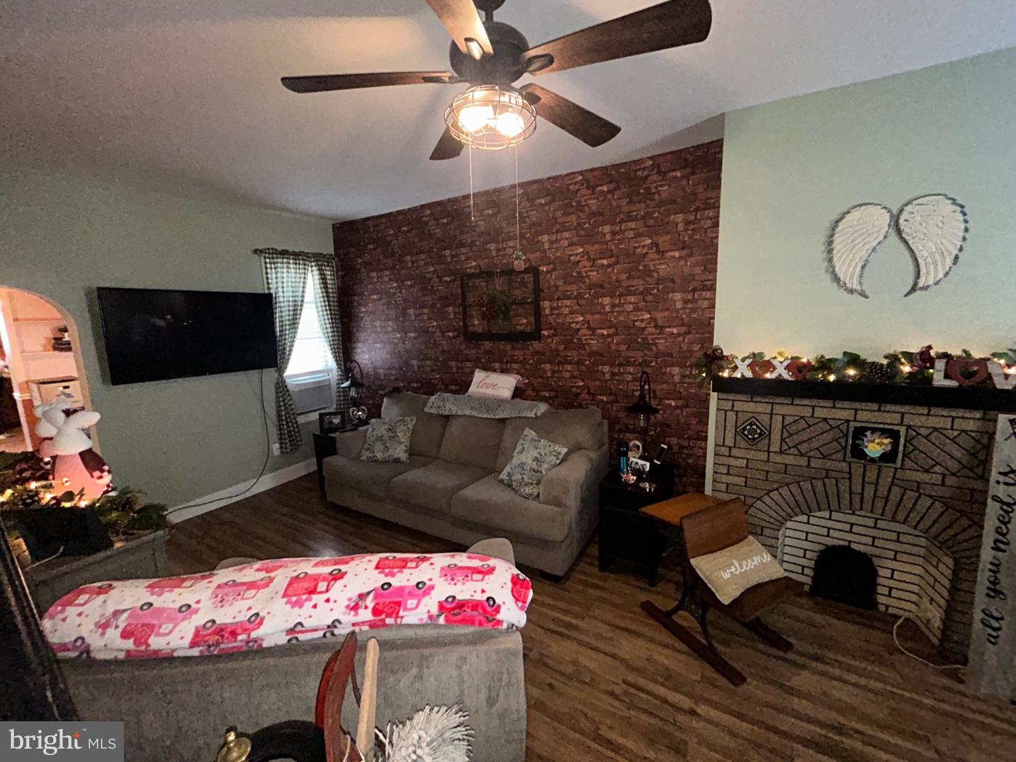 Photo 5 of 23 of 3059 Memphis St townhome