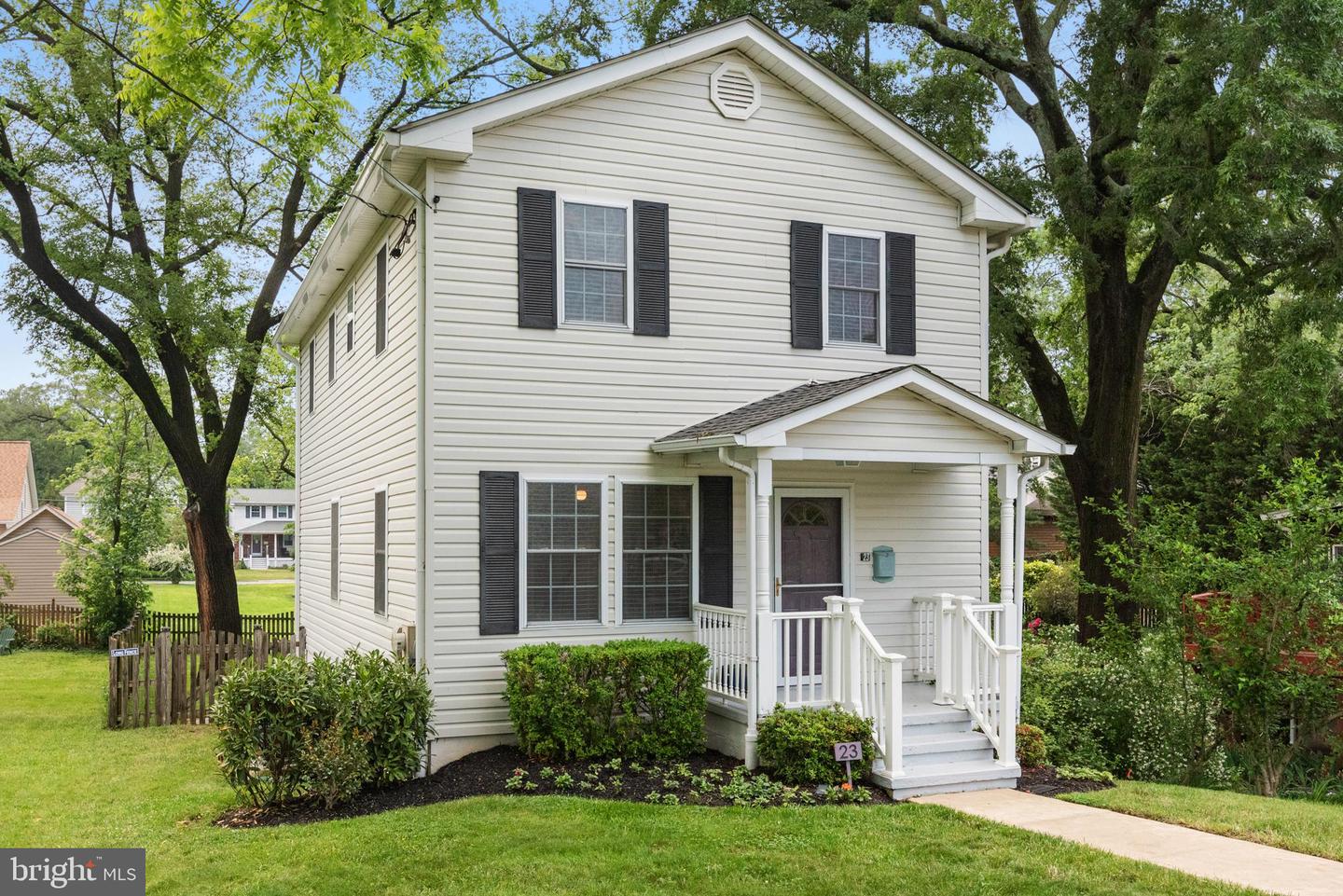 23 Linden Ave