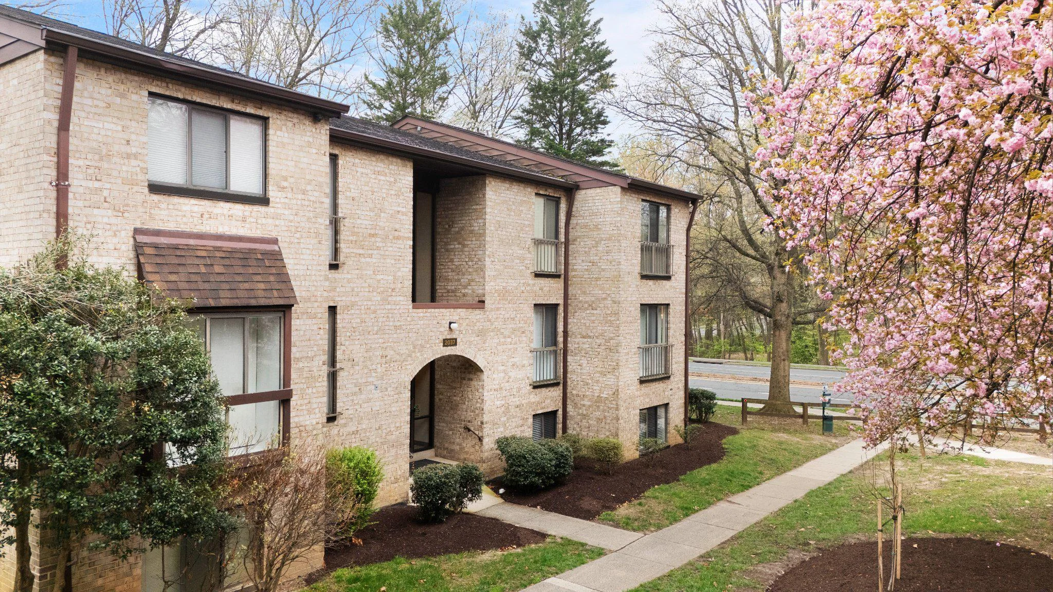 2037 Royal Fern Court Unit 47/2C