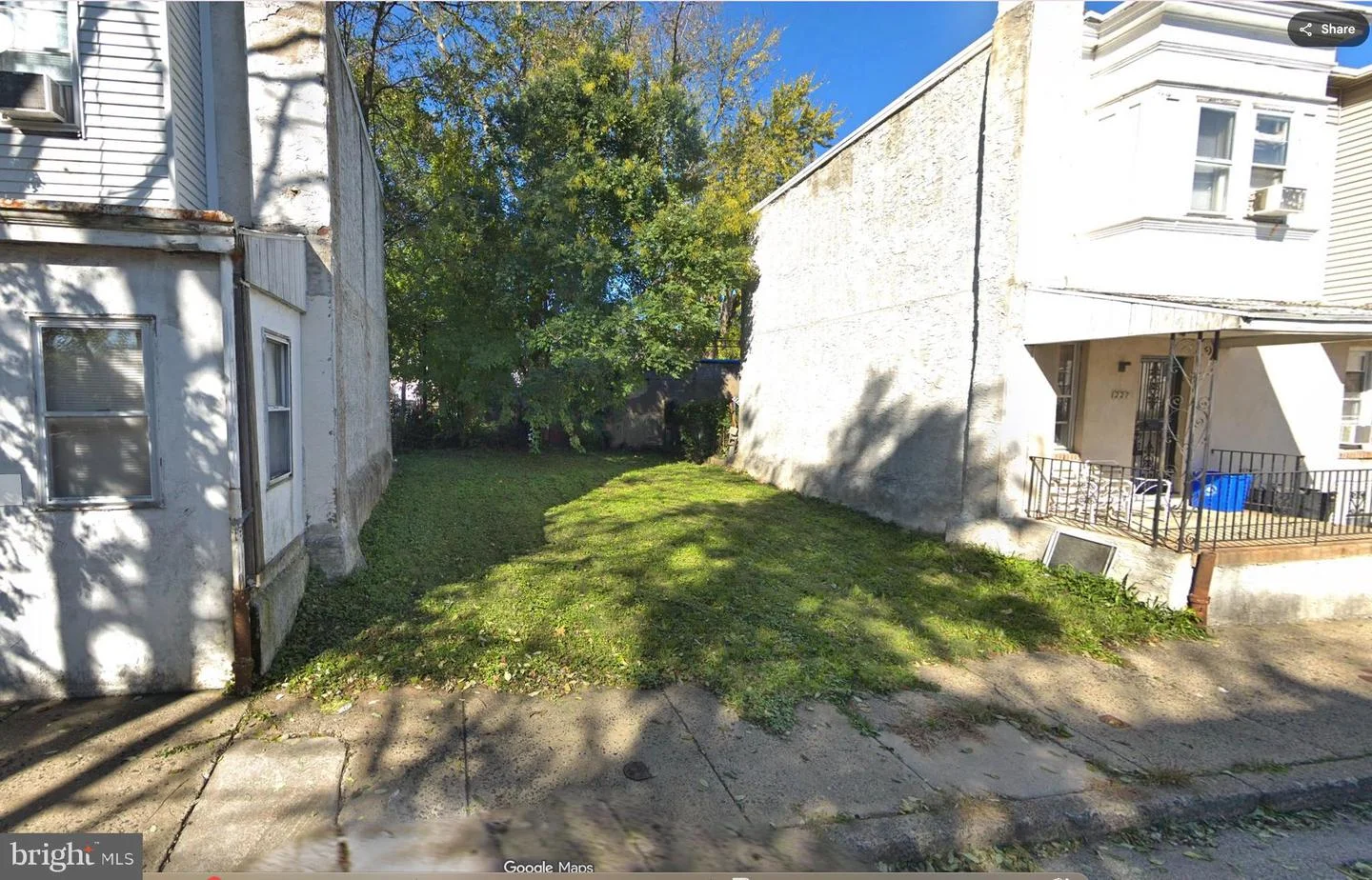 223 E Springer Street