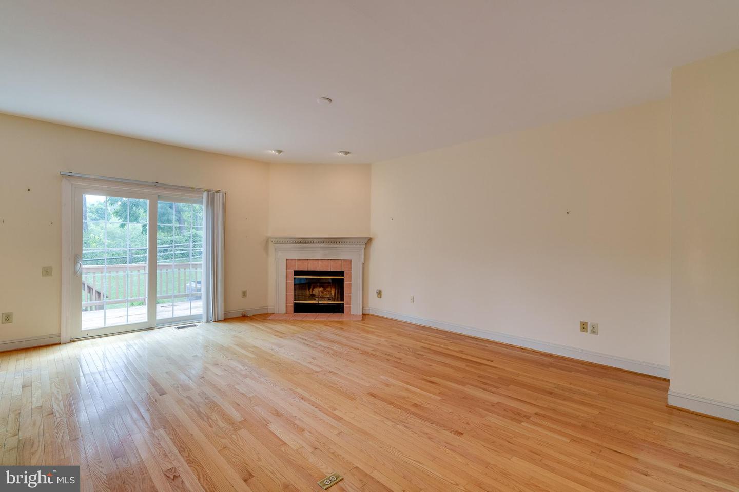Photo 8 of 32 of 164 Daylesford Blvd townhome