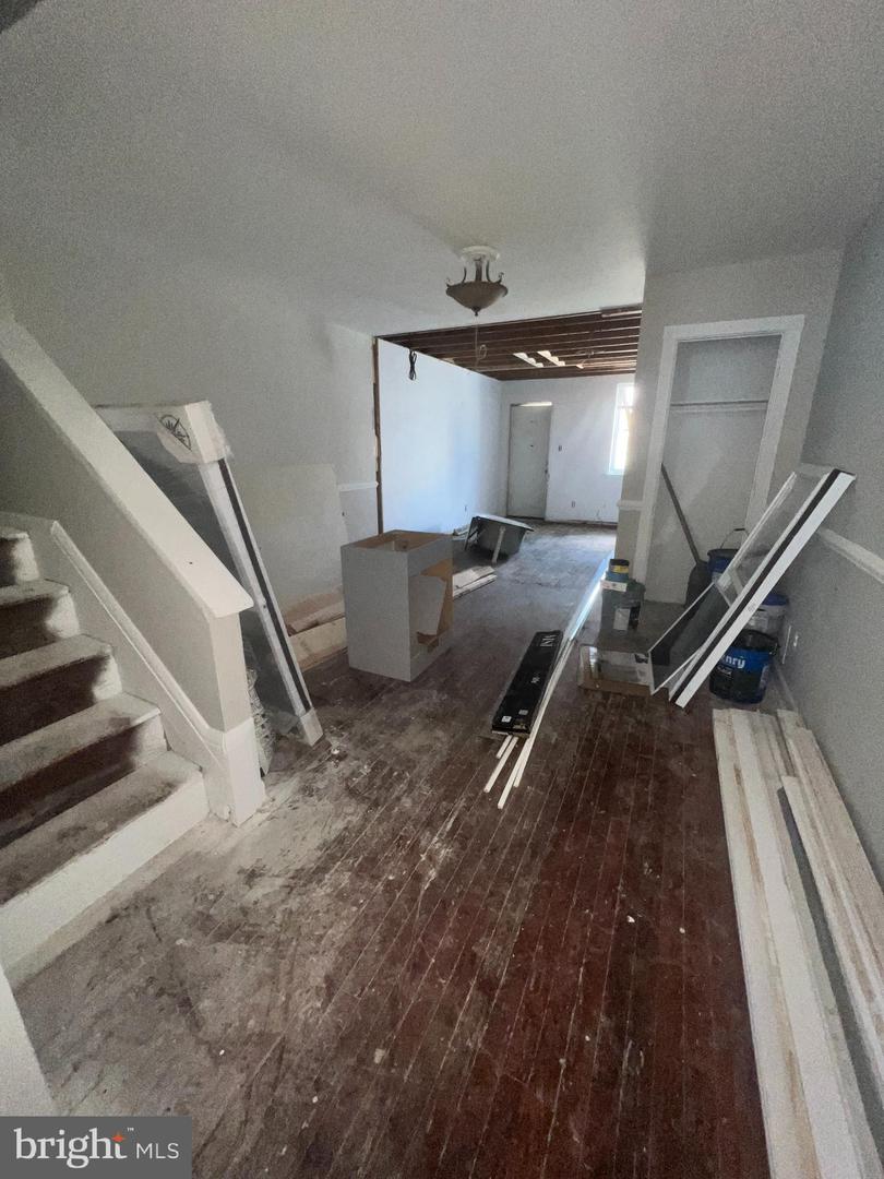 Photo 4 of 28 of 2436 Lauretta Ave townhome