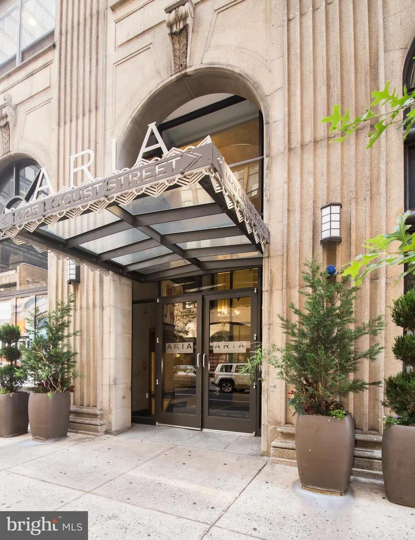 1425 Locust Street Unit 15C