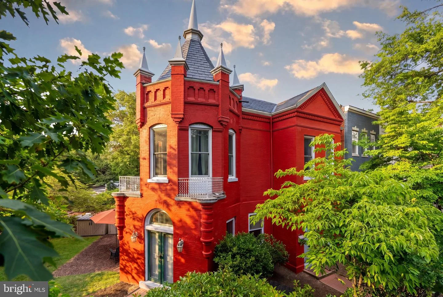 801 Massachusetts Avenue NE