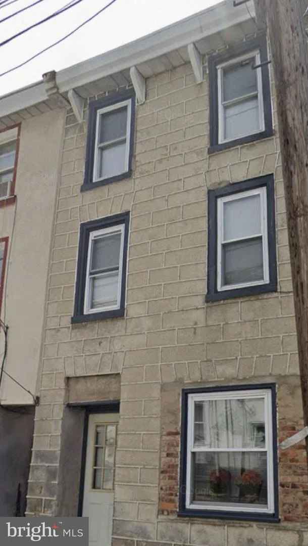 139 East Street