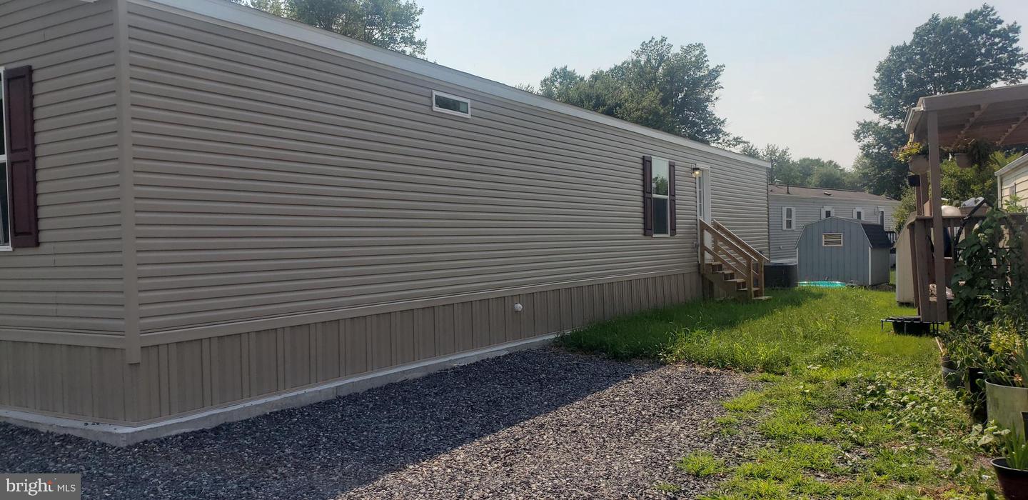 Photo 3 of 9 of 255 Dogwood Drive mobile home