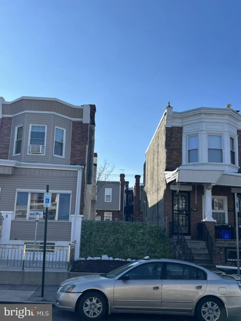5648 Pine Street