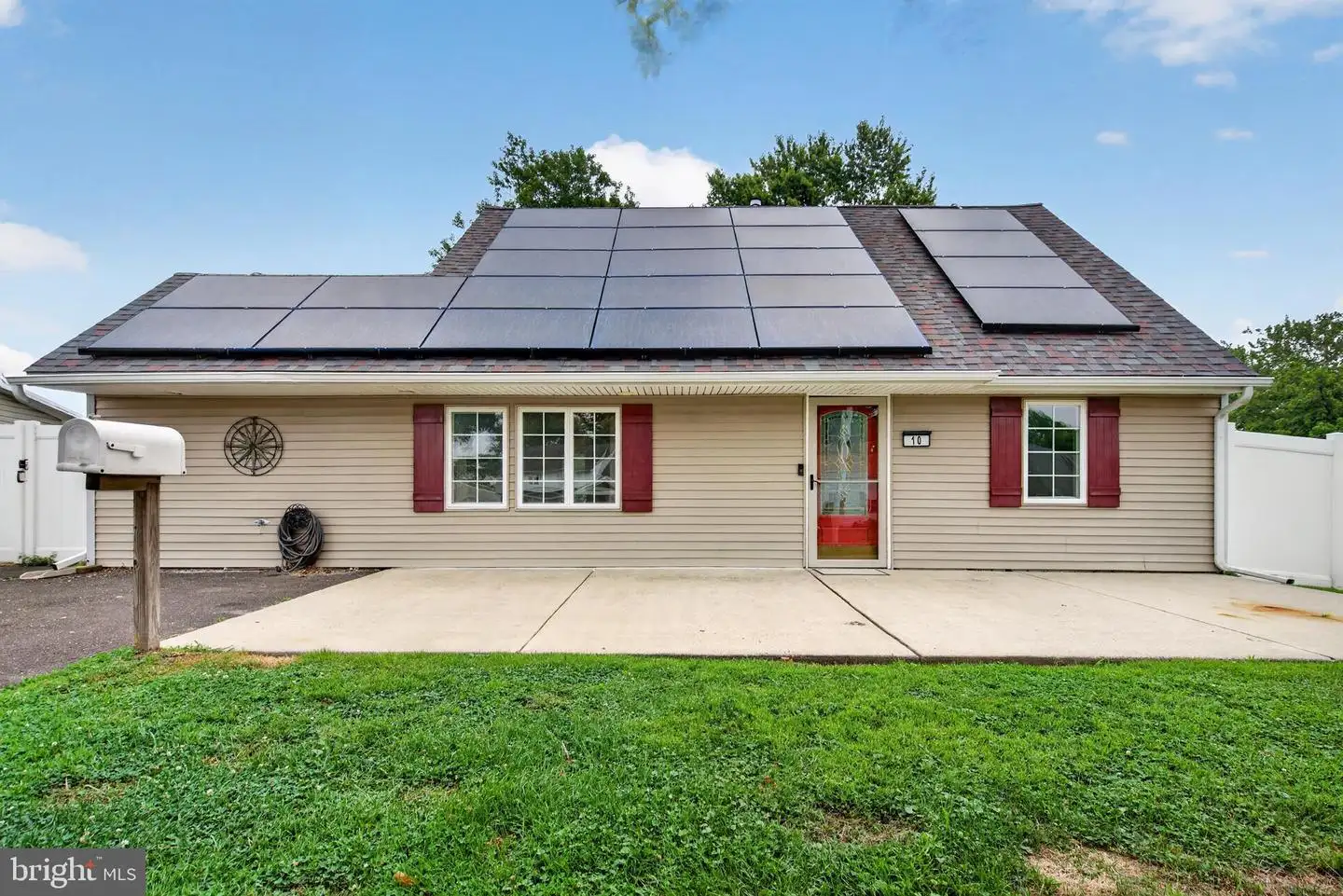 10 Indian Red Road, Levittown, PA, 19057