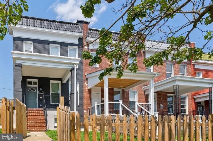 Photo 14 of 14 of 768 Linnard St townhome